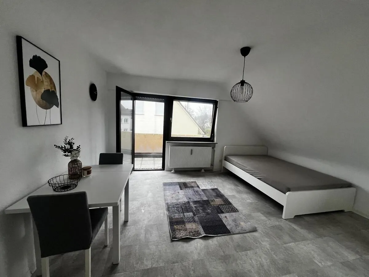 Stuttgart Weilimdorf Gemuetliche Zimmer Mit Balkon